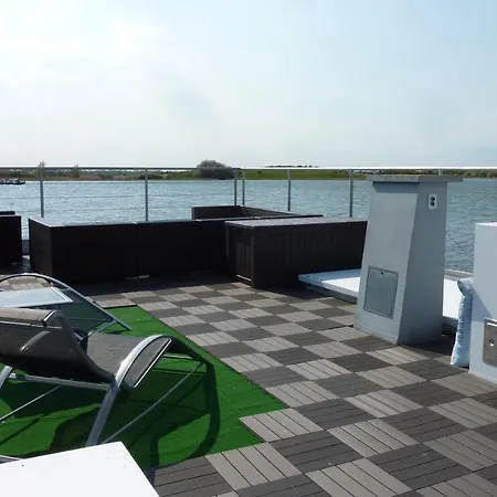 Hausboot Lagoon Stralsund Extérieur photo